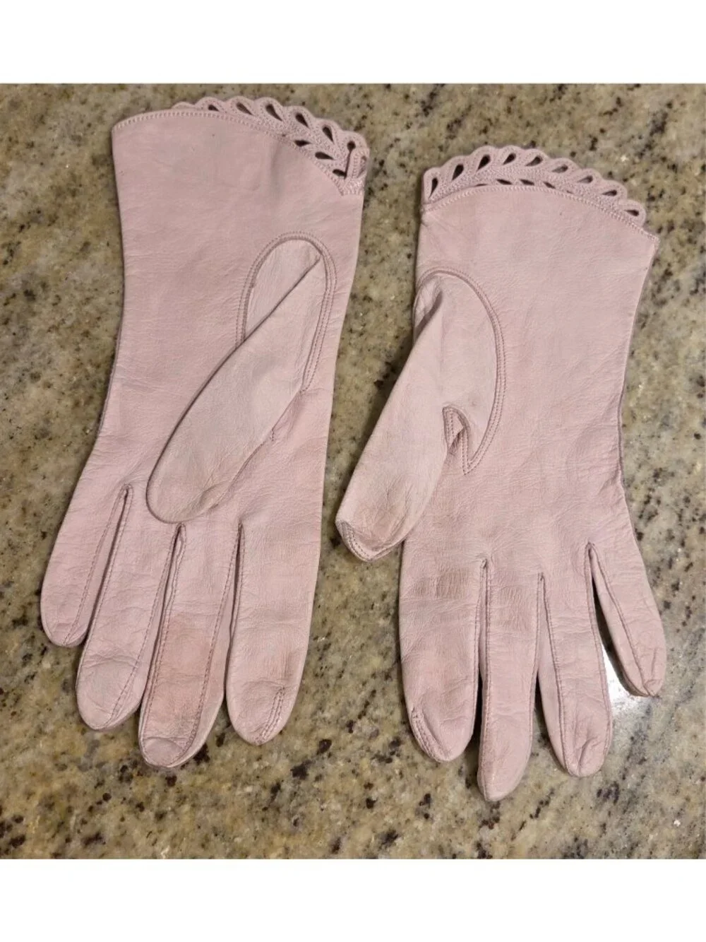Vintage Womens Size S Pink Leather Formal Gloves Eyelet Wrist